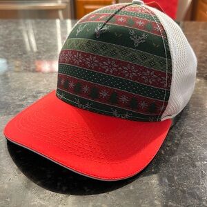 NWT Headsweats Christmas trucker hat